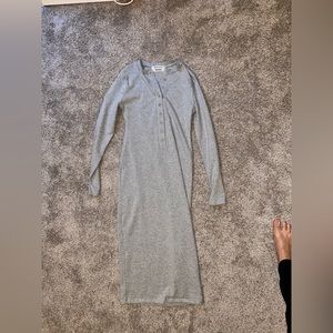 Comfy long sleeve Reformation dress